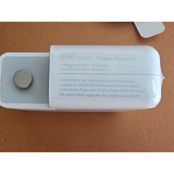 Utángyártott laptop töltő Apple Macbook  87W / 20,2V 4,3A USB C-type