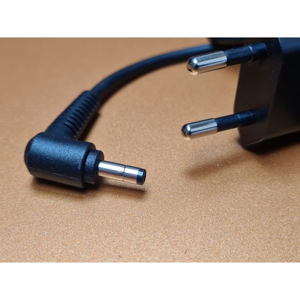Utángyártott laptop töltő Lenovo 65W / 20V 3,25A / 4,0mm-1,7mm