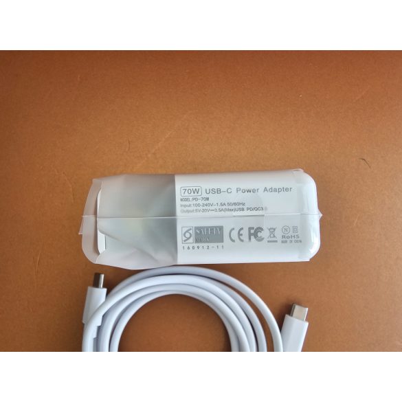 Utángyártott laptop töltő Apple Macbook  70W / 20V 3,5A USB C-type