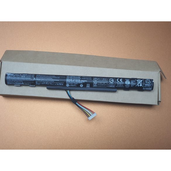 OEM gyári akku Acer Aspire E5-573  E5-573G V3-574 V3-574G / 14,8V 2500mAh