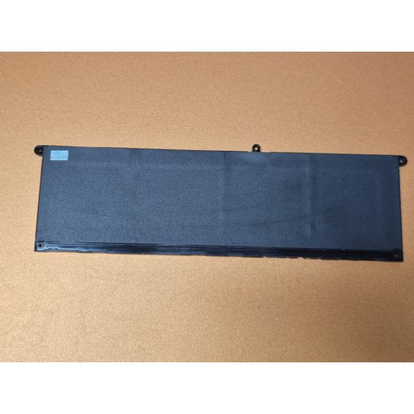 OEM gyári akku TN70C - Dell Inspiron 3510, 3511, 3520, 3530 Latitude 3520, 3530 / 15,2V 64Wh