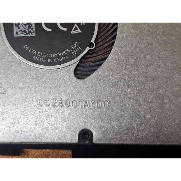 DE11 - CPU hűtő ventilátor Dell Inspiron 3515 3520 3525 3530 (0RFF51)