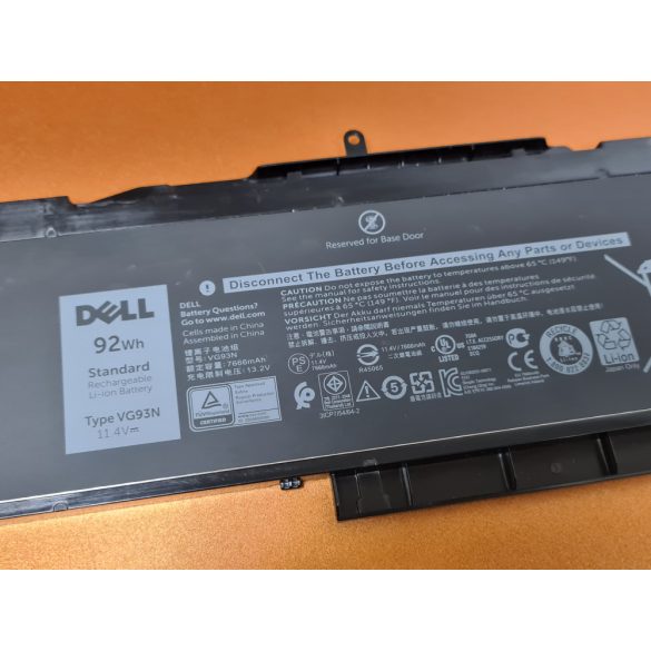 OEM gyári akku DELL Precision 15 3530, 3520, Latitude 5591, 5590, 5580 / 11.4V 92WH (VG93N)