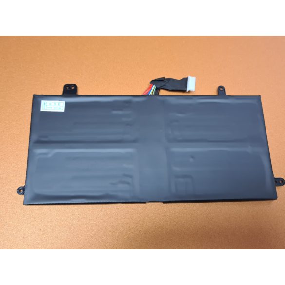 OEM gyári akku DELL Latitude 5285 2in1, 5290 2in1 / 7,6V 5250mAh (J0PGR)