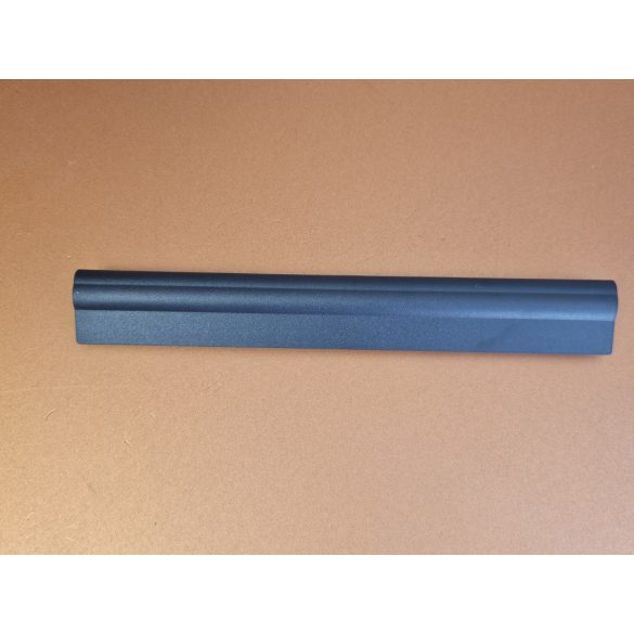 Utángyártott akku Dell Inspiron 3451 3555 3558 5551 5552 5555 / 14,4V 2600mAh