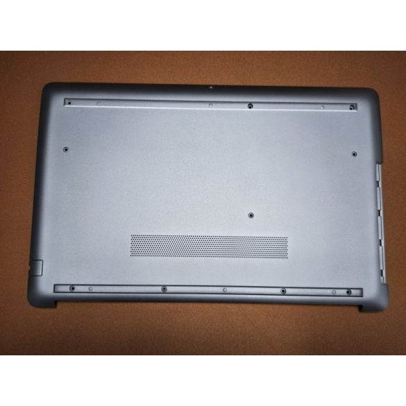HP 15-DA, 15-DB, 15G-DR, 15G-DX, 15Q-DS, HP  250 G7, HP 255 G7 alsó tálca (L52007-001 )