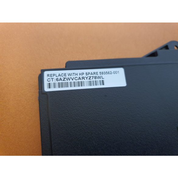 OEM gyári akku HP EliteBook 725 G3, 820 G3, 725 G4, 820 G4 / 11,4V 44Wh (SN03XL)