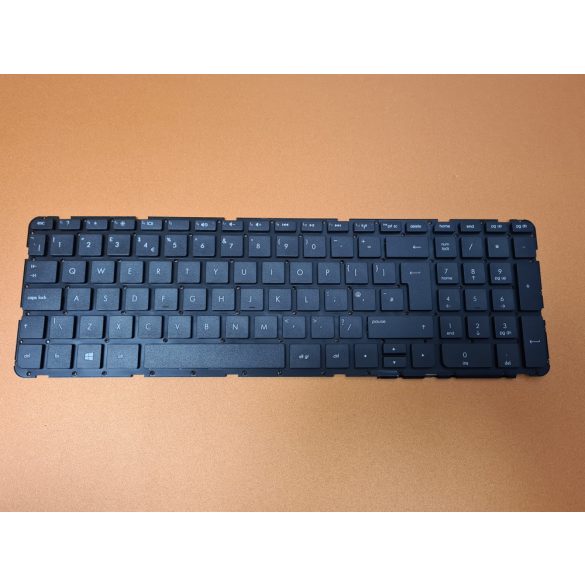 HP30 - klaviatúra angol UK, fekete (HP Pavilion 17, 17-N, 17-E )