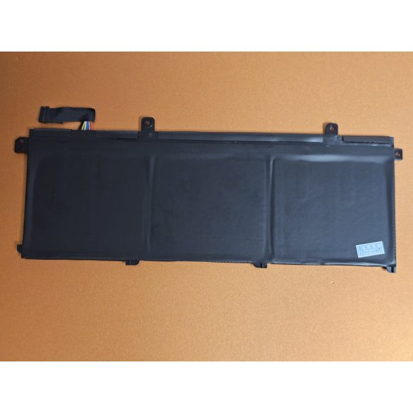 OEM gyári akku Lenovo ThinkPad T490 T495 P43S P14s 1st Gen, T14 1st Gen / 11,55V 51Wh  L18L3P73