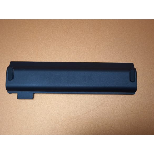 OEM gyári akku Lenovo ThinkPad T470, T480, T570, T580, A475, P51S T25 / 10,8V 6600mAh