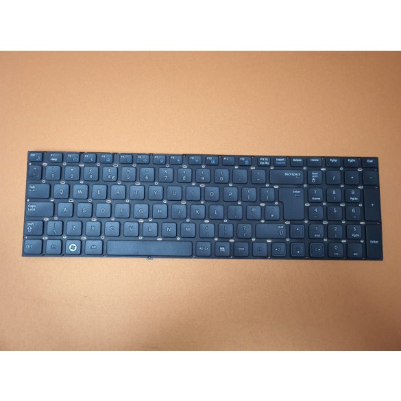 SA06 - klaviatúra angol UK, fekete (RC710, RC711, NP-RC710, NP-RC711, RC720)