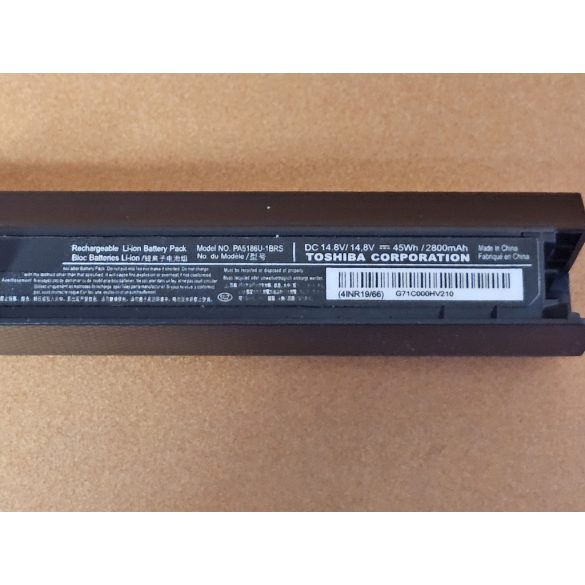 OEM gyári akku Toshiba Satellite C50-B C50D-B C55-C PA5184U-1BRS / 14,4V 2800mAh 